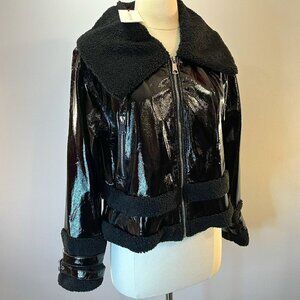 Solitaire Black Glossy Jacket